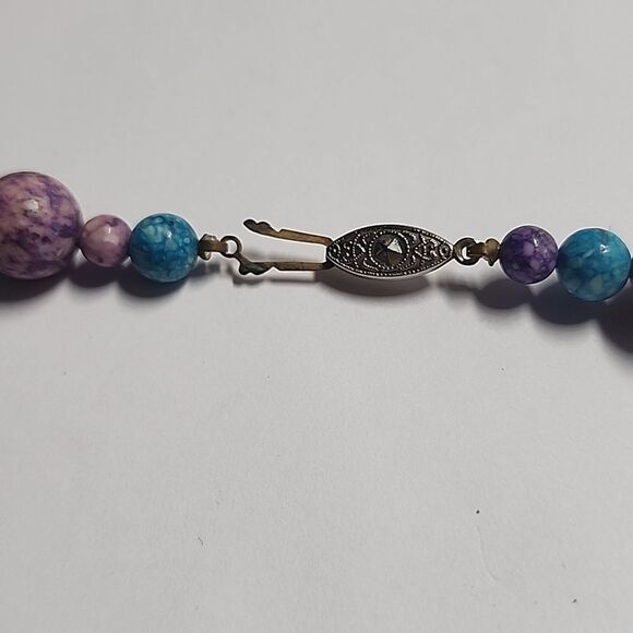Elegant Purple and Blue Glass Beaded Necklace - Picture 4 of 4